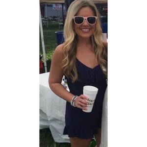 Meet your Posher, Virginia